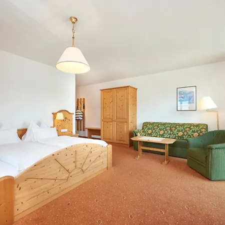 Hotel Stadler Am Attersee 4*
