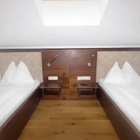 Stadler Am Attersee Szálloda